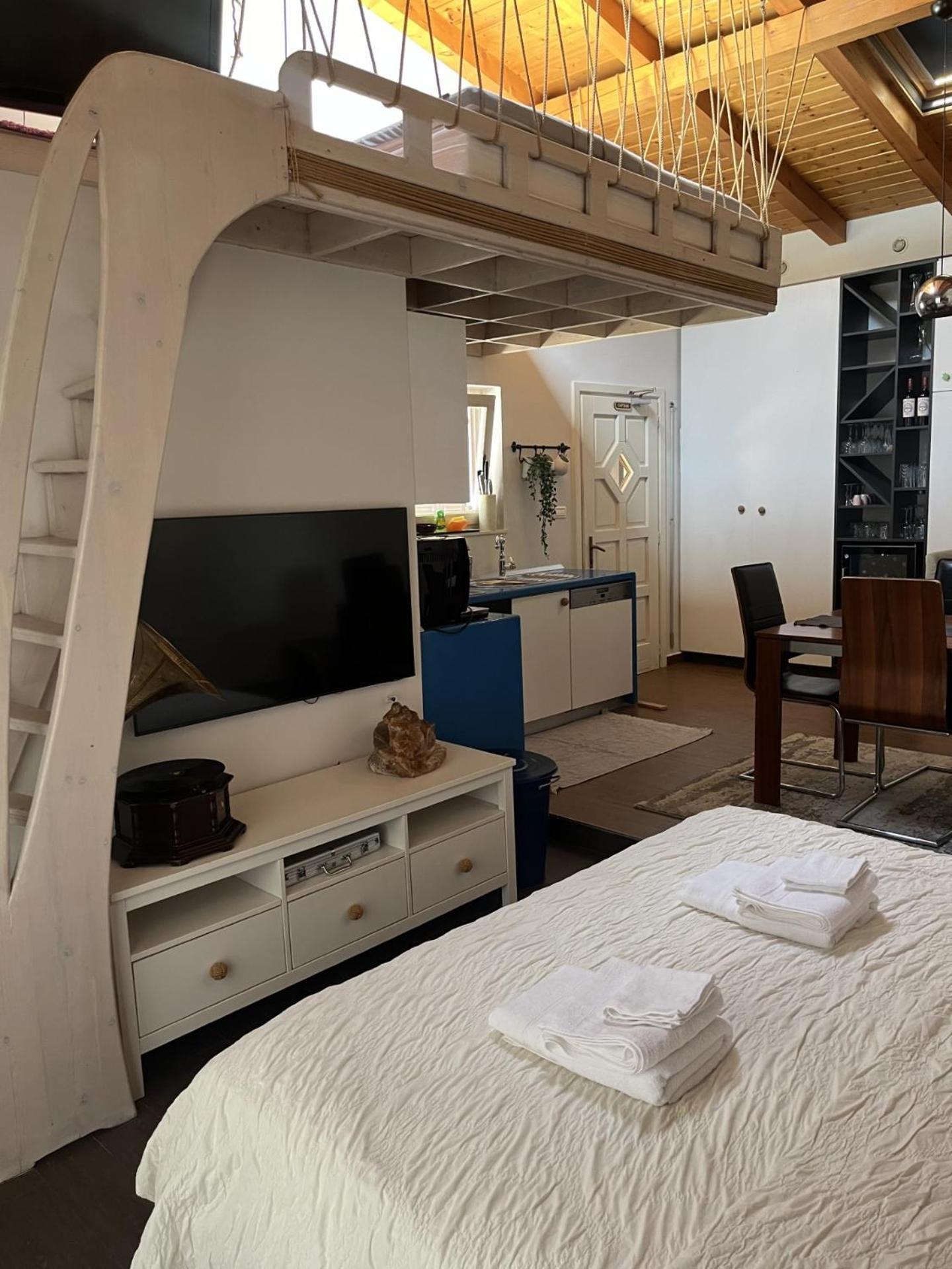 Small House Nea In City Center-With Free Parking Pula Exteriör bild