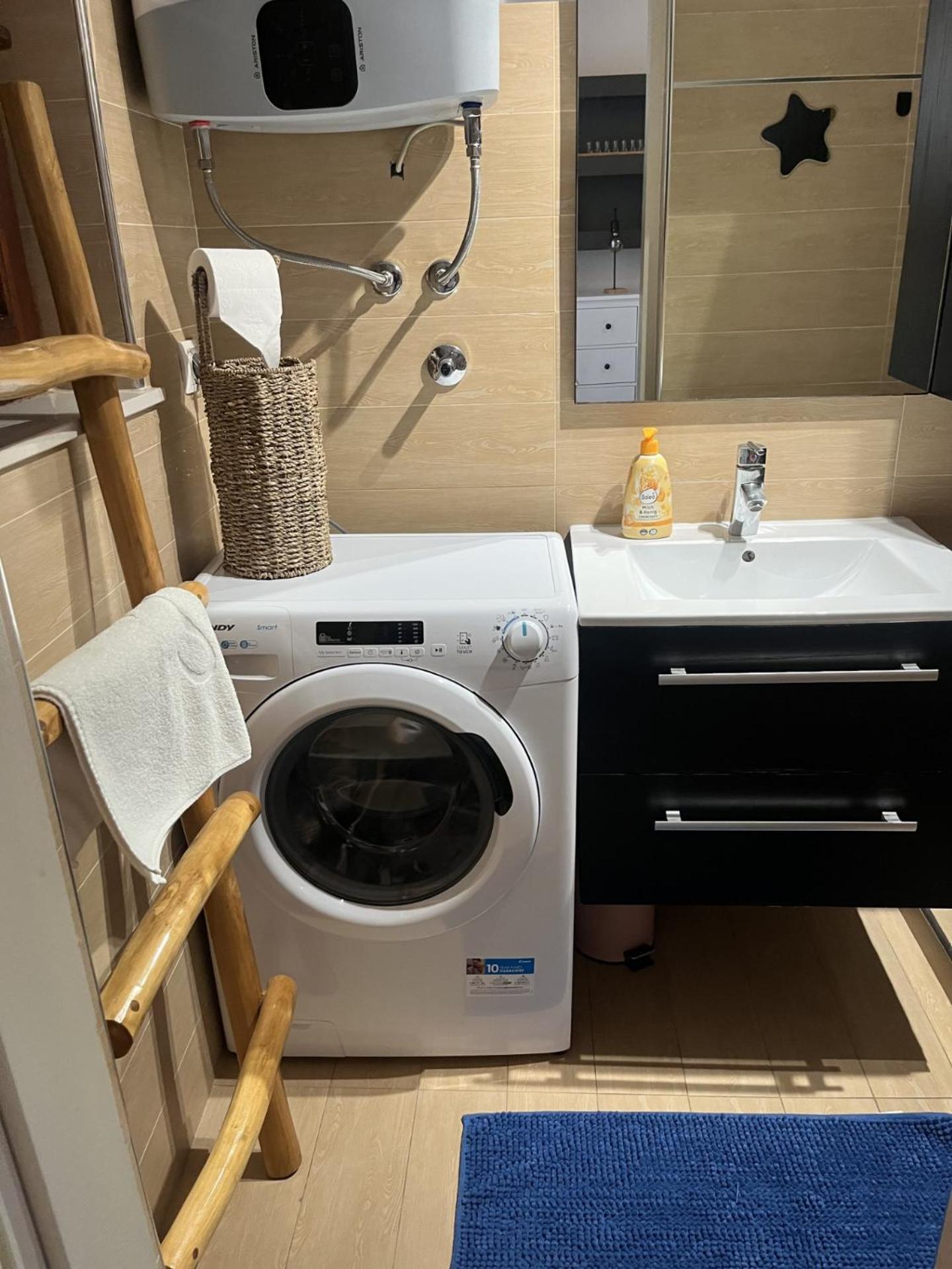 Small House Nea In City Center-With Free Parking Pula Exteriör bild
