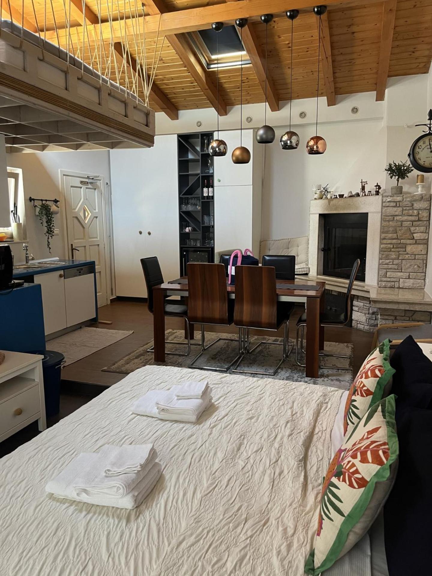 Small House Nea In City Center-With Free Parking Pula Exteriör bild